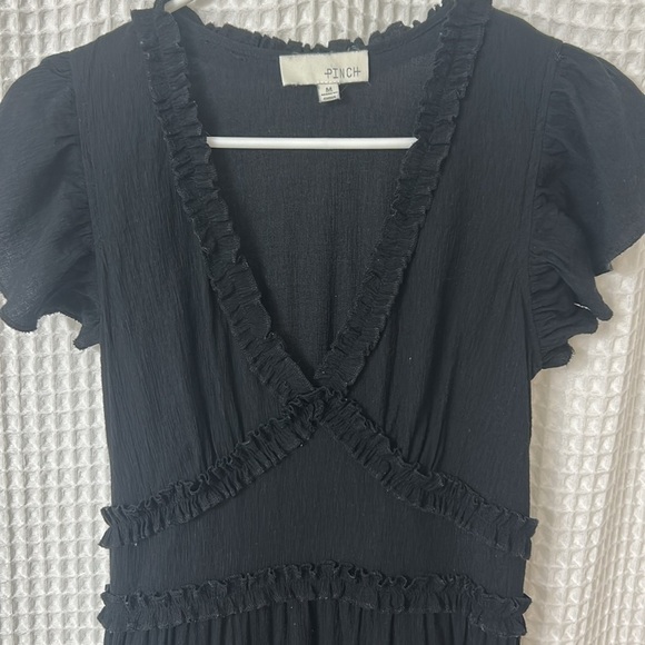 Pinch Gauzy Deep V Neck Black Tiered Short Sleeve Maxi Dress Medium - Picture 7 of 15